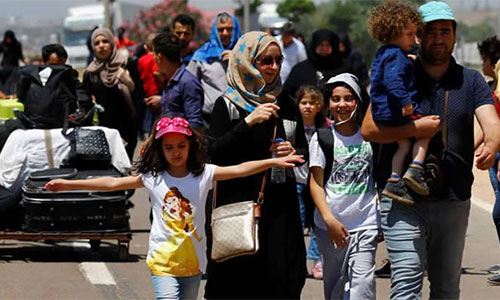 desplazados retornan a sus casas en Siria Siria insta a los desplazados por la guerra que retornen al país